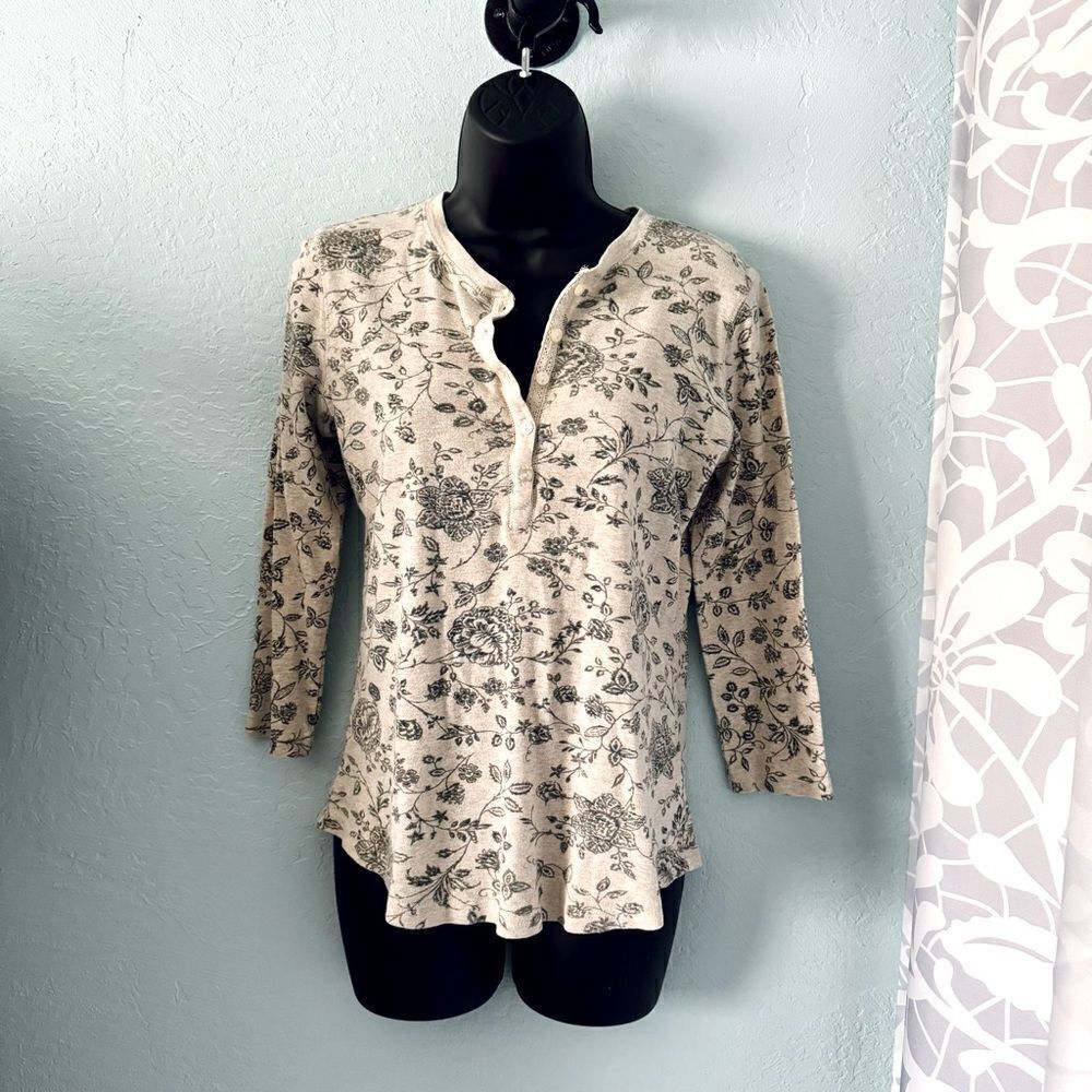 Chaps Cream & Gray Floral 1/4 Button Front Pullover Long Sleeve Shirt Size S/P